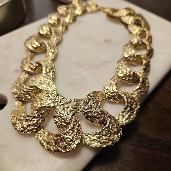 Vintage chunky textured chain gold necklace - Picture 5 of 8
